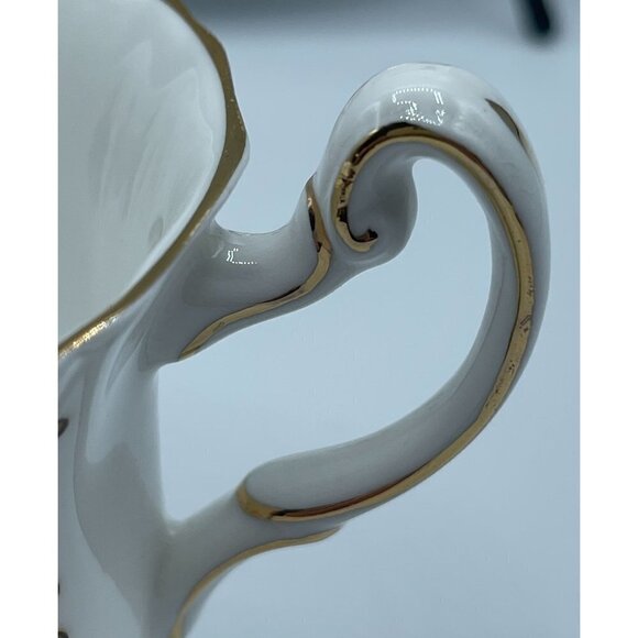 Royal Adderley English Bone China "Maple Leaf Tartan" Cup and Saucer - Picture 4 of 8